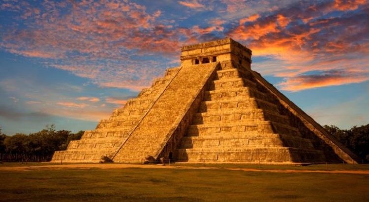 Esperan llegada de 20 mil turistas a Chichén Itzá por equinoccio