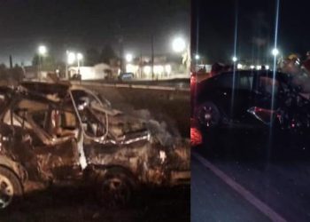 ¡Tragedia en NCG!, chocan y mueren calcinados dos conductores