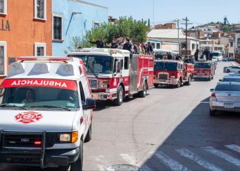 Celebra Gobierno de Parral el Día del Bombero y reconoce el compromiso de quienes sirven a la comunidad