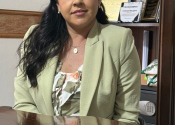 Valle del Rosario pavimenta tramo carretero que corresponde a Satevó ante falta de atención