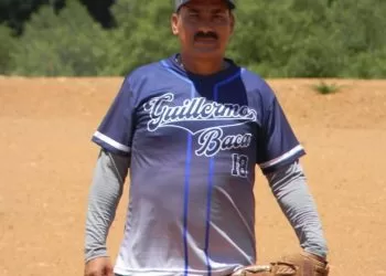 Hermanos Soria, se mantiene invicto en la Liga Independiente de Softbol