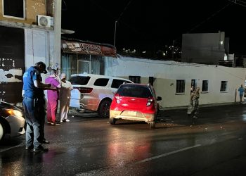 Le corta el paso a otro auto y genera un choque múltiple en la Juan Rangel de Biezma