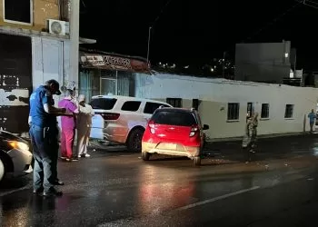 Le corta el paso a otro auto y genera un choque múltiple en la Juan Rangel de Biezma