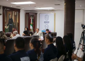 Cabildo aprueba 380 mil pesos para el equipamiento del Heroico Cuerpo de Bomberos de Parral y avanza en una deuda histórica